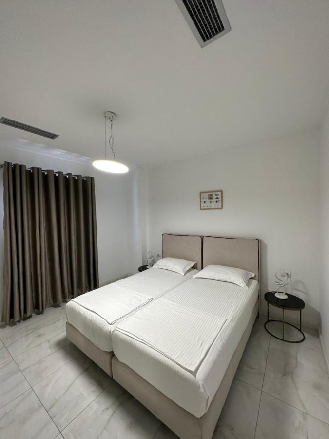 Luxury Penthouse B&E Apartment Саранде Екстериор снимка