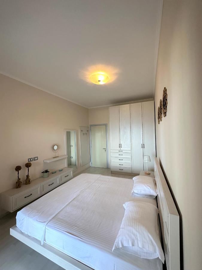 Luxury Penthouse B&E Apartment Саранде Екстериор снимка