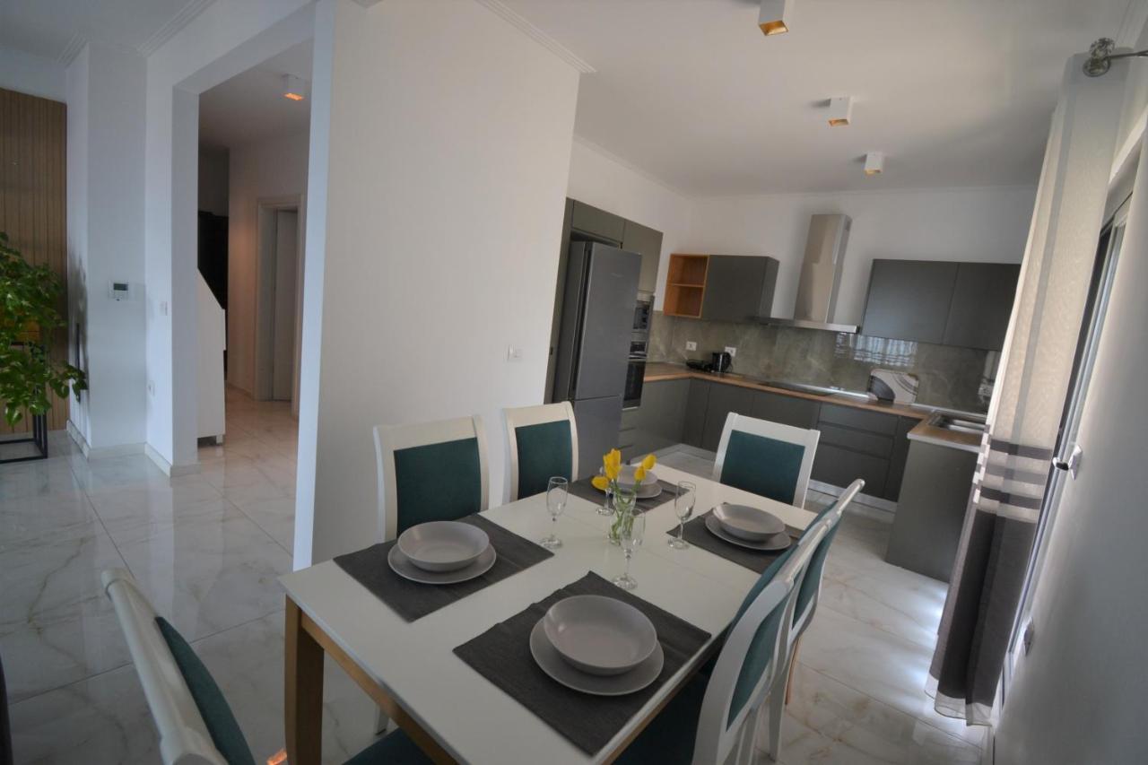 Luxury Penthouse B&E Apartment Саранде Екстериор снимка